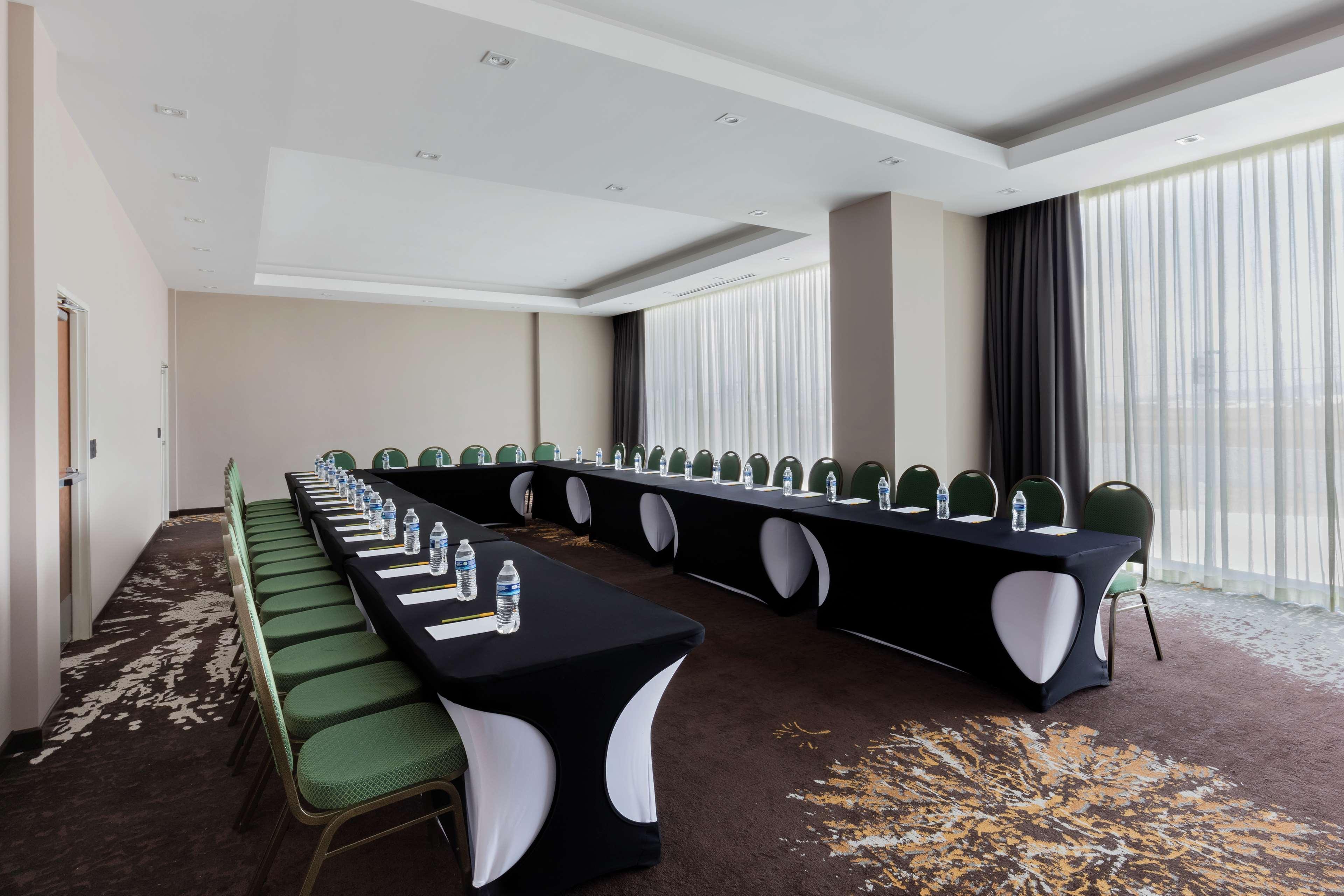 Hilton Garden Inn Salamanca Buitenkant foto